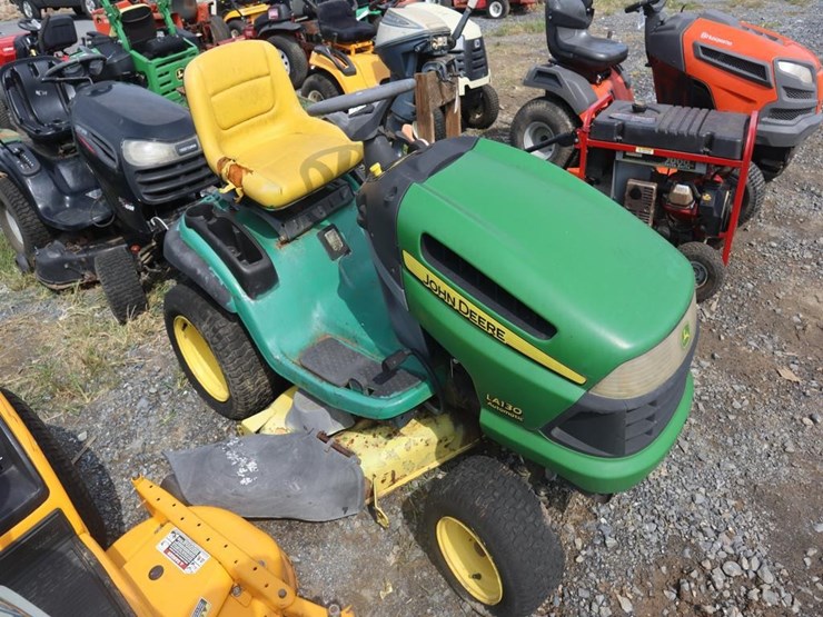 john-deere-la130-image-2
