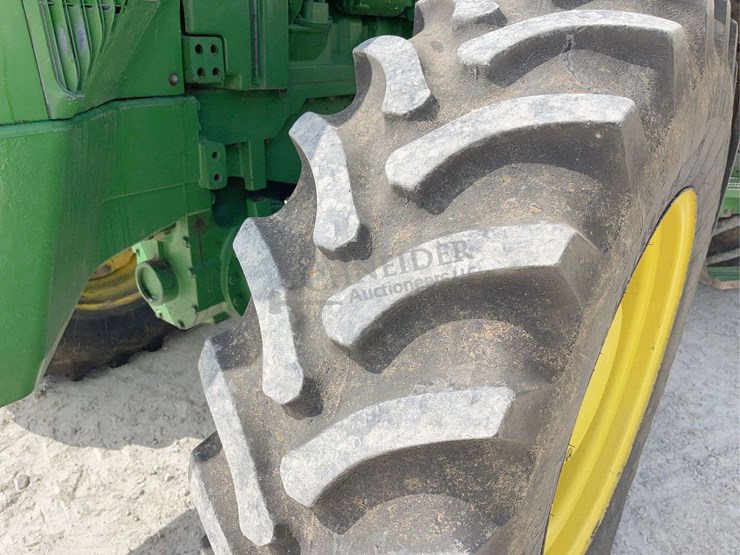 1994-john-deere-8400-image-13