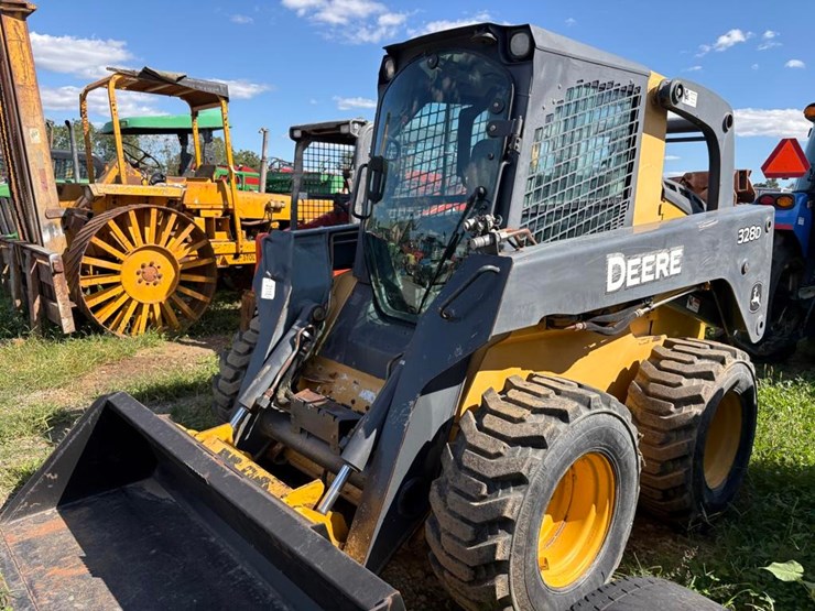 deere-328d-image-5