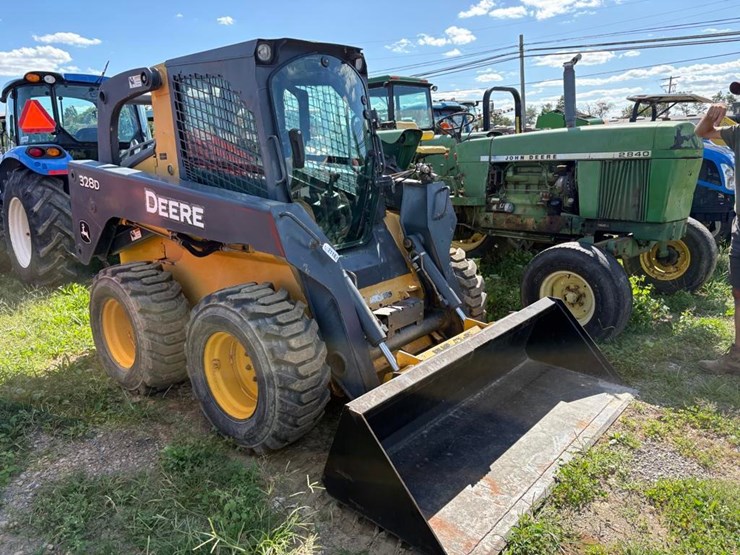 deere-328d-image-2
