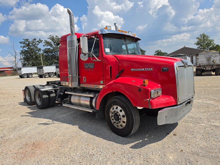 2012-western-star-4900-image-22