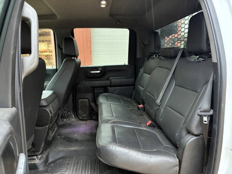 2022-gmc-sierra-3500hd-image-10