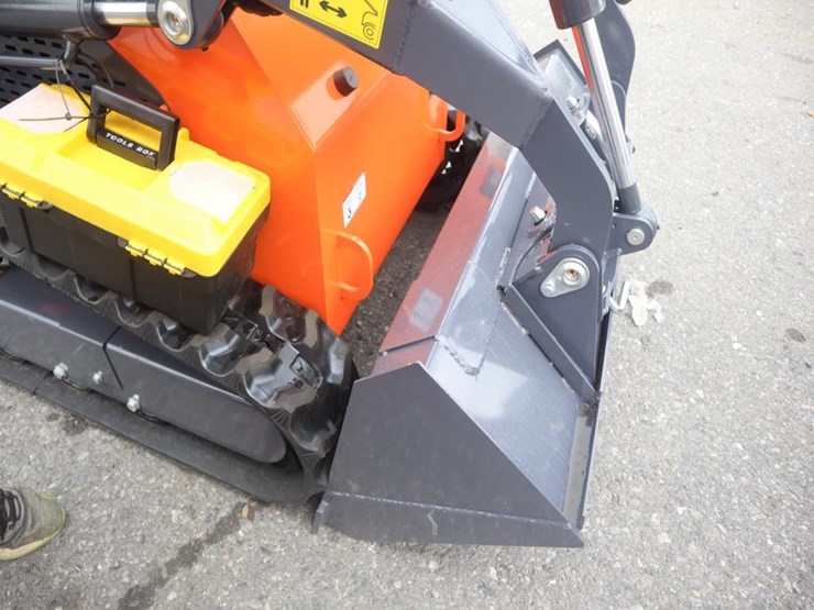 tpm-t460-pro-stand-on-skid-steer-loader-image-8