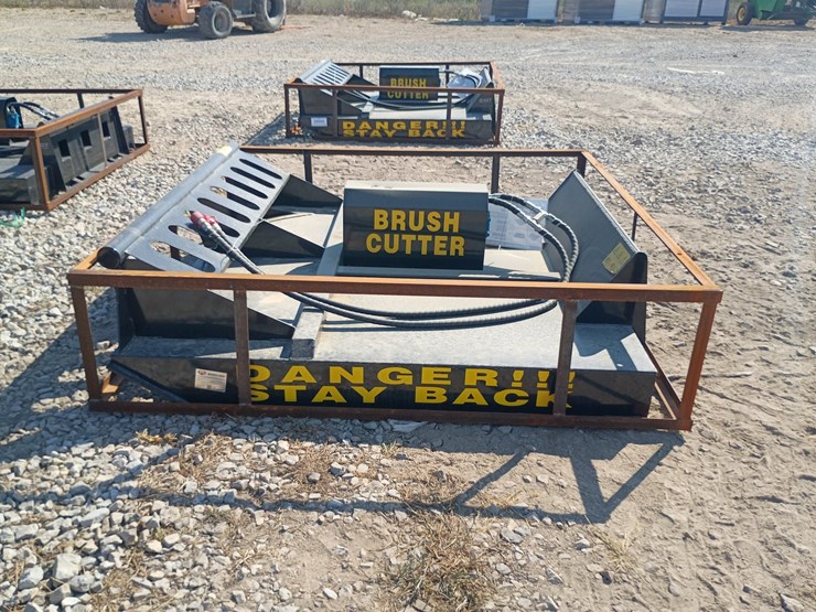 #26916-•-agt-brushcutter-skid-steer-attachment-image-3