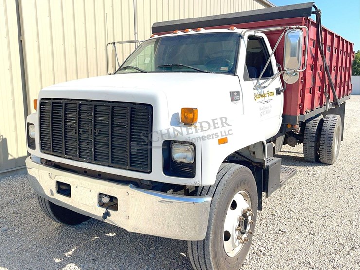 2002-chevrolet-c7500-single-axle-grain-truck-image-78