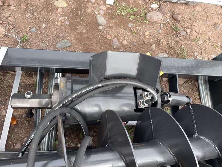 #5137-•-2026-jct-skid-steer-hydraulic-auger-drive-and-(3)-bits-image-6