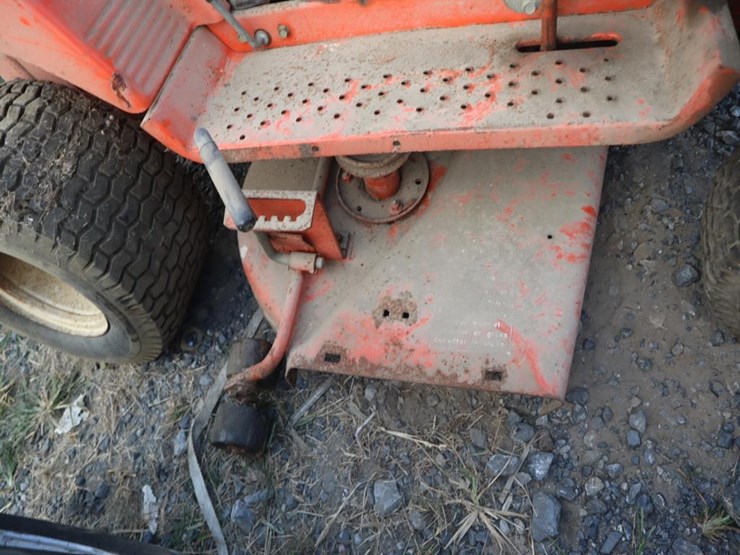 allis-chalmers-808-gt-lawn-&-garden-tractor-image-14