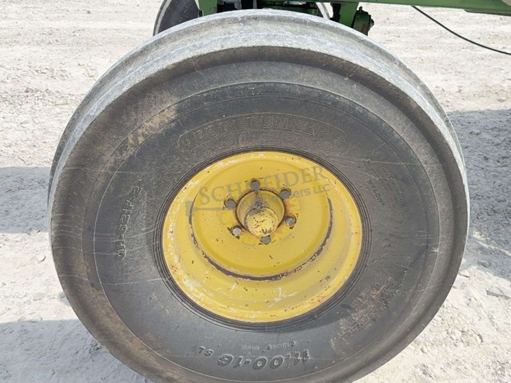 john-deere-4230-image-11