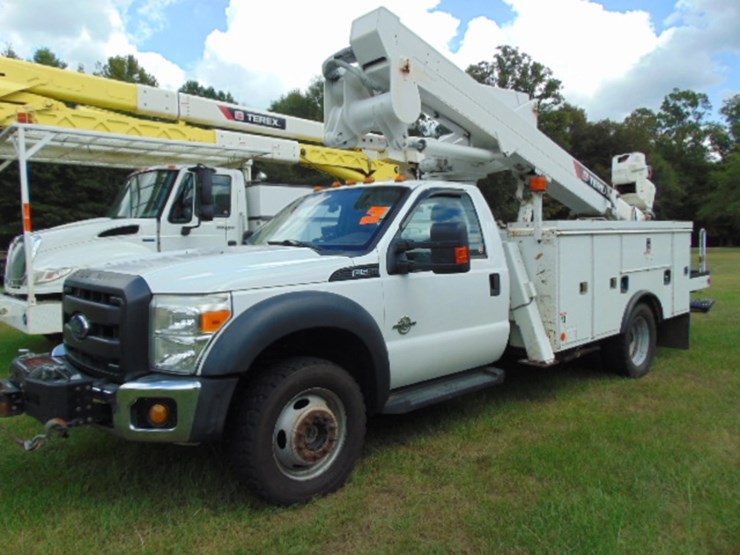 2016-ford-f550-image-1
