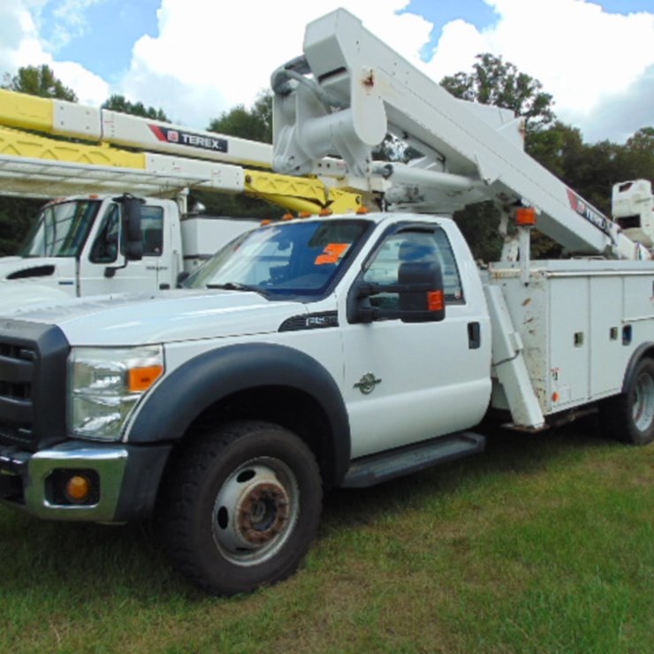 2016 FORD F550