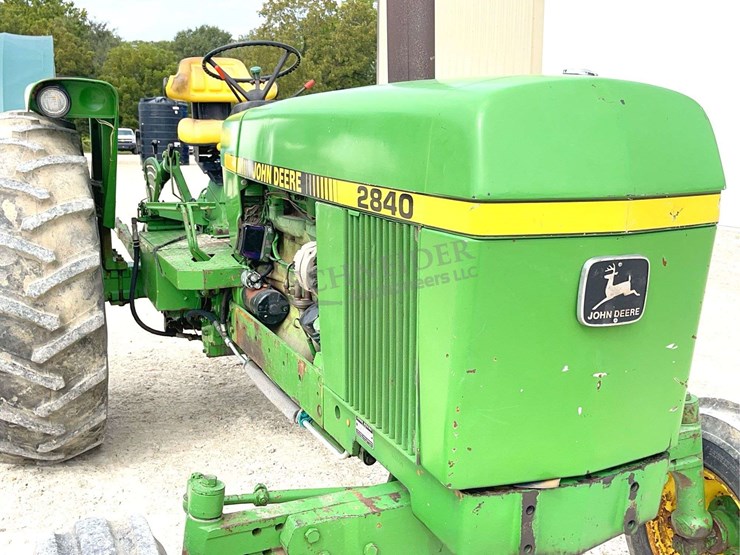 john-deere-2840-image-9