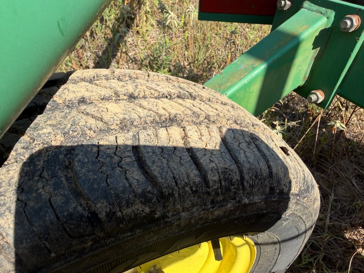 john-deere-702-image-6