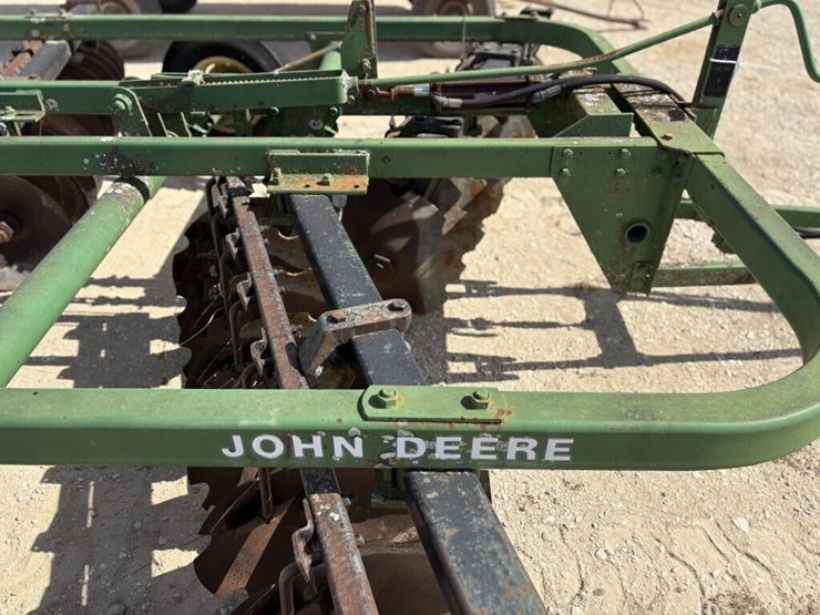 john-deere-215-image-7