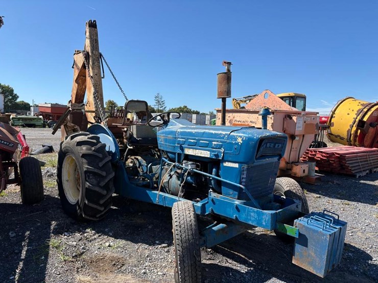 ford-4400-image-4