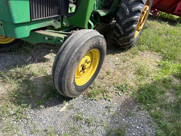 john-deere-2155-image-14