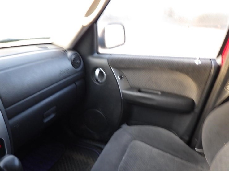 2002-jeep-liberty-image-24