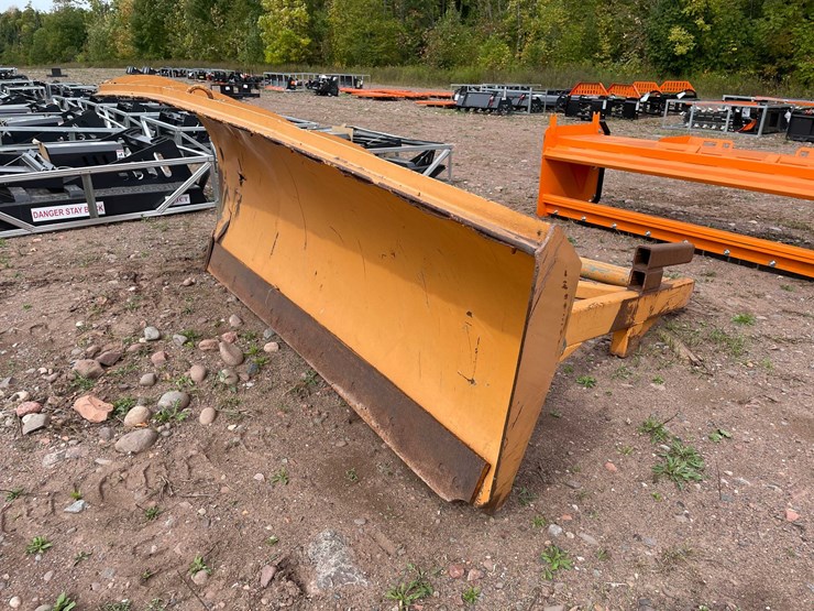 #5123-•-12'-angle-snow-plow-image-1