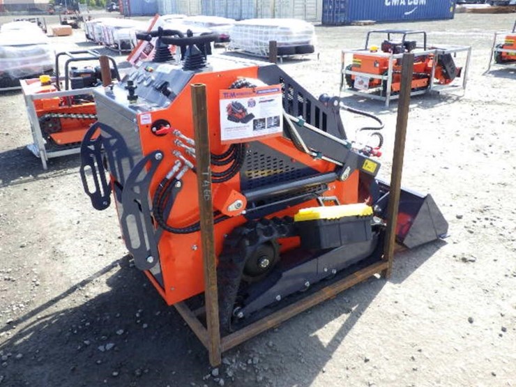 2026-tpm-t460-skid-steer-tracked-loader-image-3