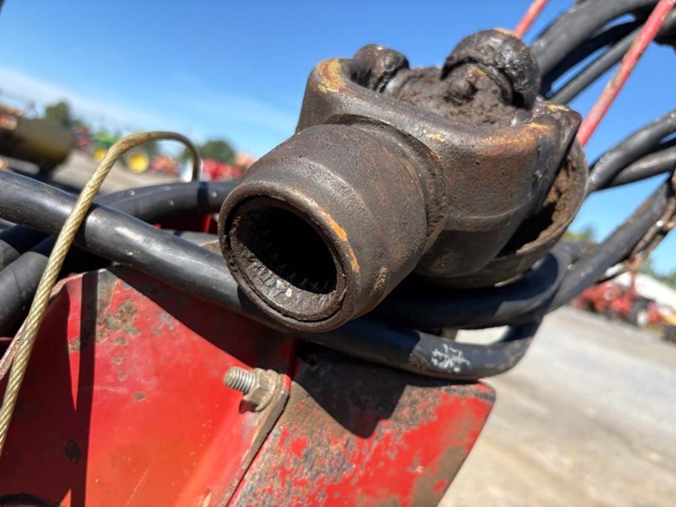 new-holland-790-image-4