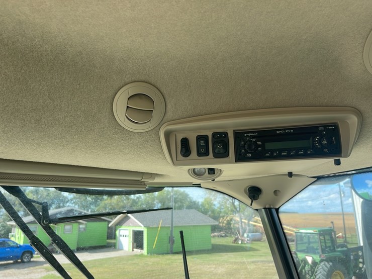 john-deere-s670-image-39
