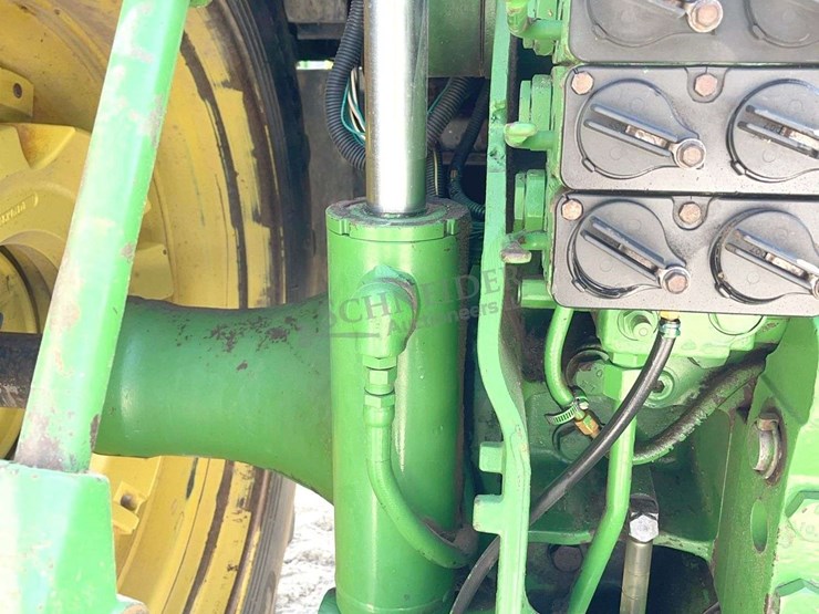 1994-john-deere-8400-image-34