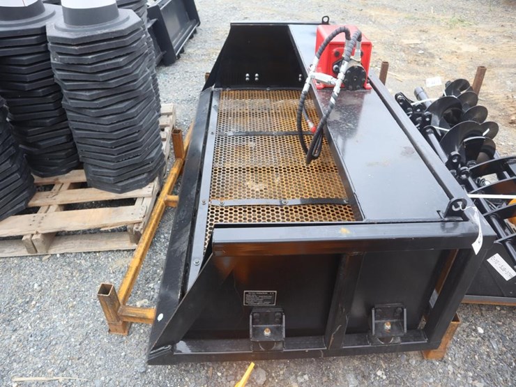 future-quick-attach-screening-bucket-image-3