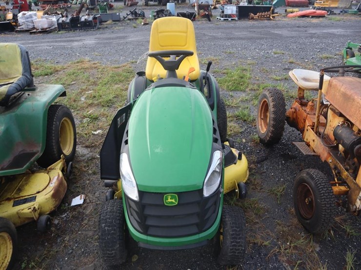 john-deere-d140-image-3