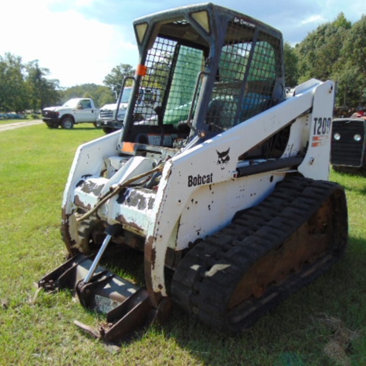 BOBCAT T200