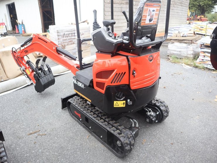 tpm-20kh-mini-excavator-image-4