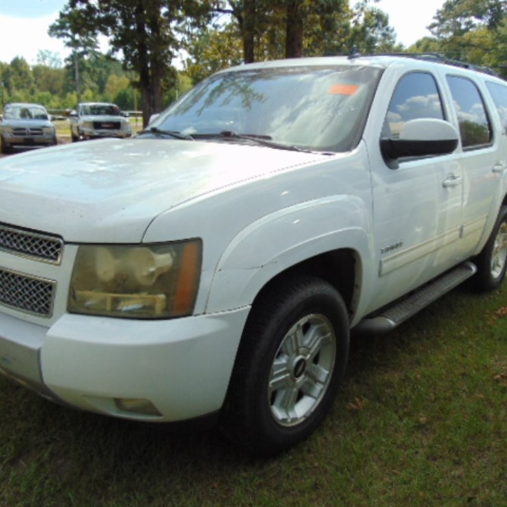 2011 CHEVROLET TAHOE