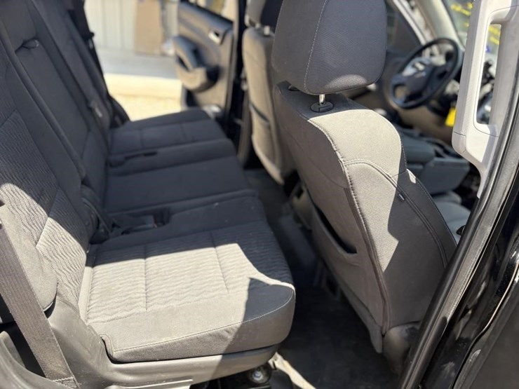 2019-chevrolet-tahoe-image-18
