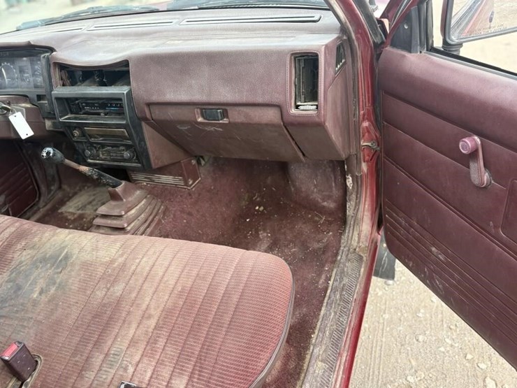 l1---1991-nissan-2-door-2wd-image-12