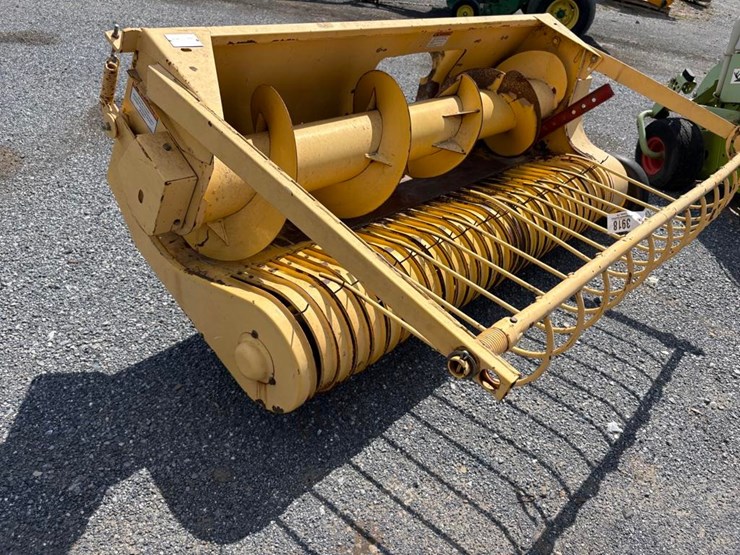 new-holland-790-image-2