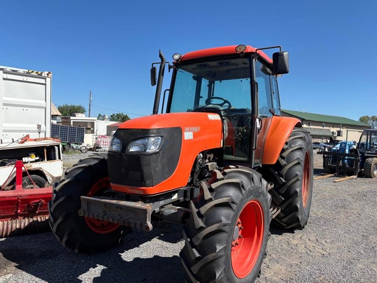 2011-kubota-m108s-image-3