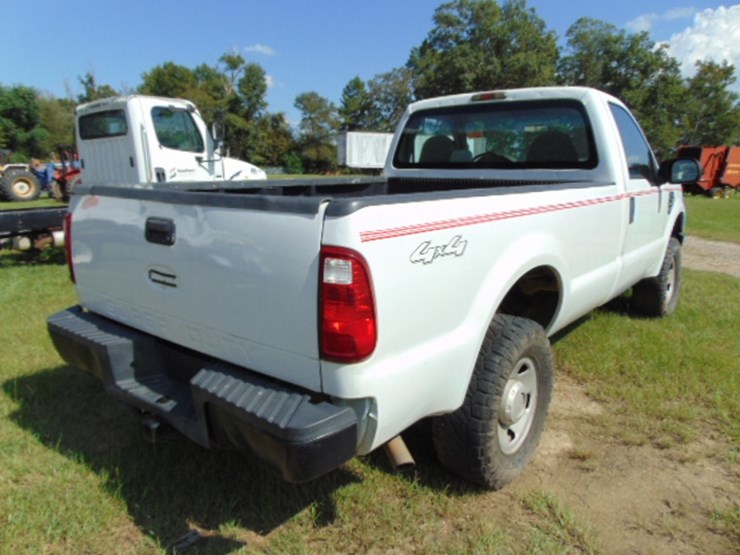 2008-ford-f250-xl-image-4