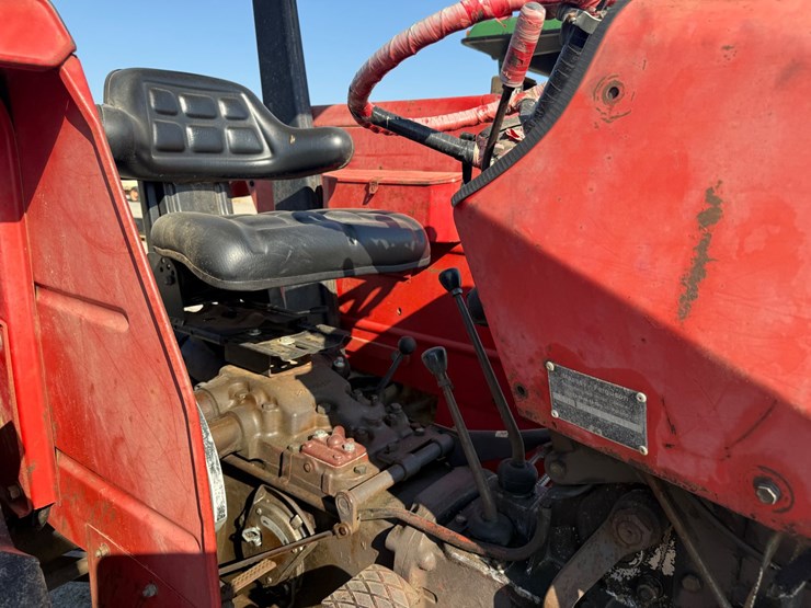 massey-ferguson-231-image-48