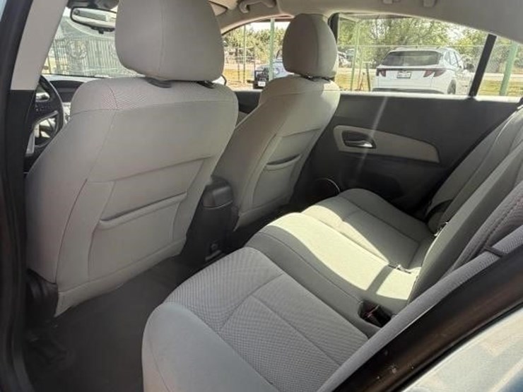 l1---2011-chevy-cruze-image-7