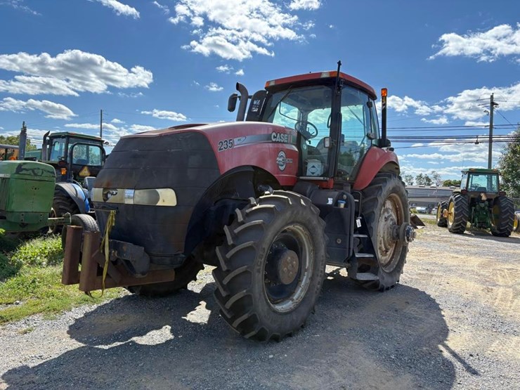case-ih-magnum-235-image-6