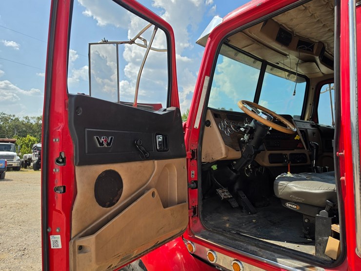 2012-western-star-4900-image-51