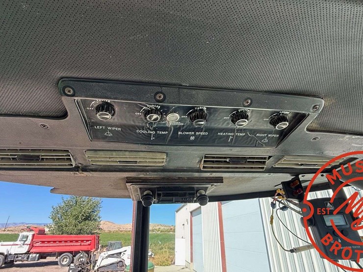 1991-john-deere-4755-image-24