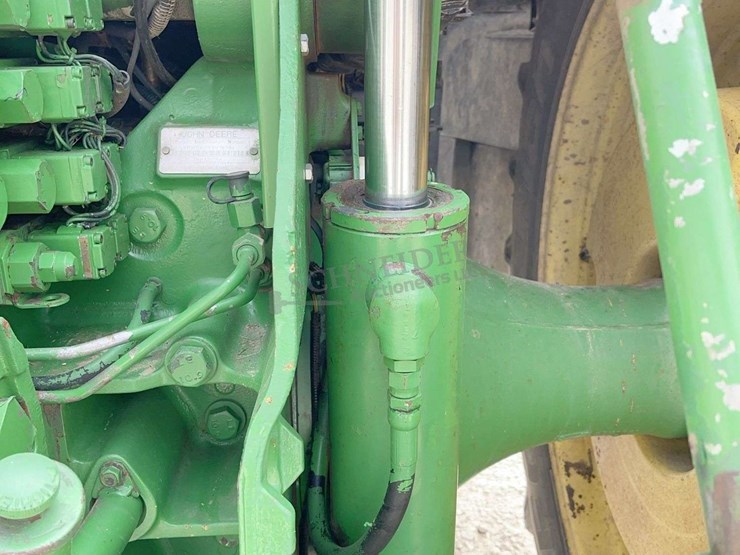 1997-john-deere-8400-image-36