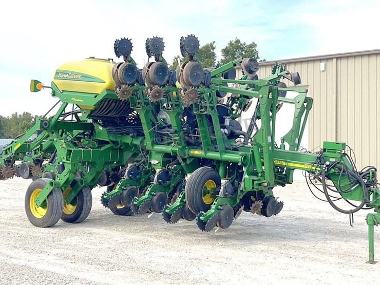 john-deere-1790-image-1
