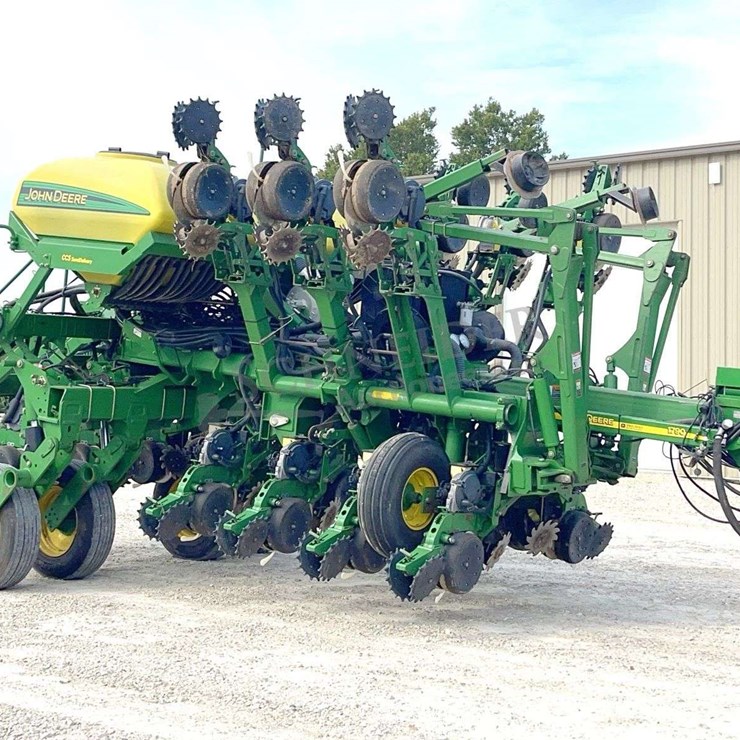 JOHN DEERE 1790