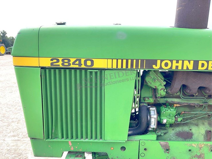 john-deere-2840-image-16