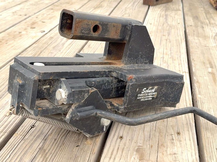 schuck-cushion-hitch-for-2"-receiver-hitch-image-2