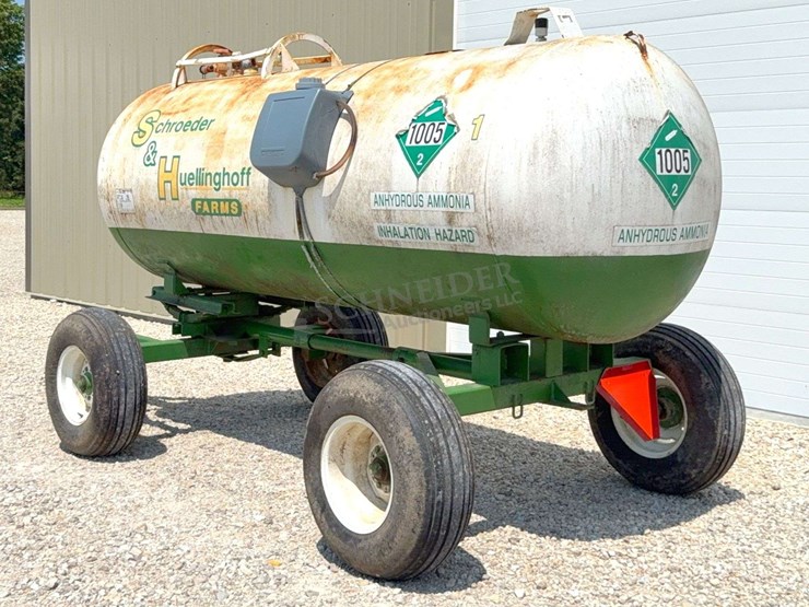 1,000-gallon-anhydrous-wagon-image-6