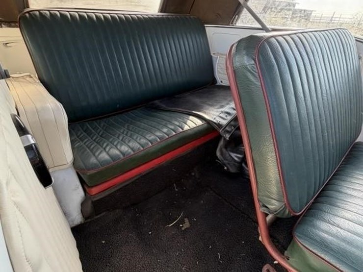 offsite--1949-willy's-jeepster-image-13