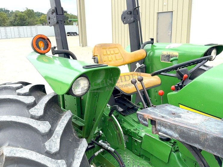 john-deere-2550-image-24