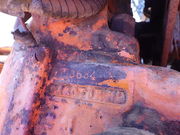 allis-chalmers-b-tractor-image-23