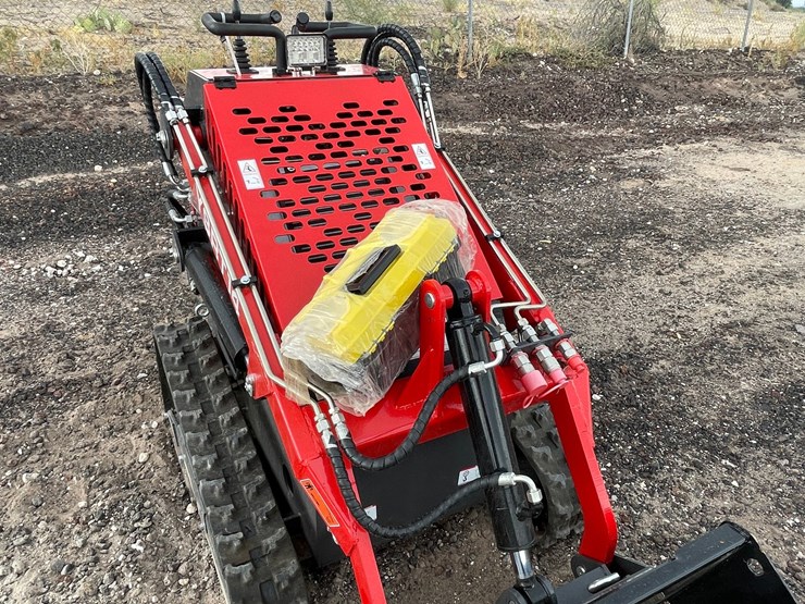 #2036-•-unused-mini-track-loader-image-12